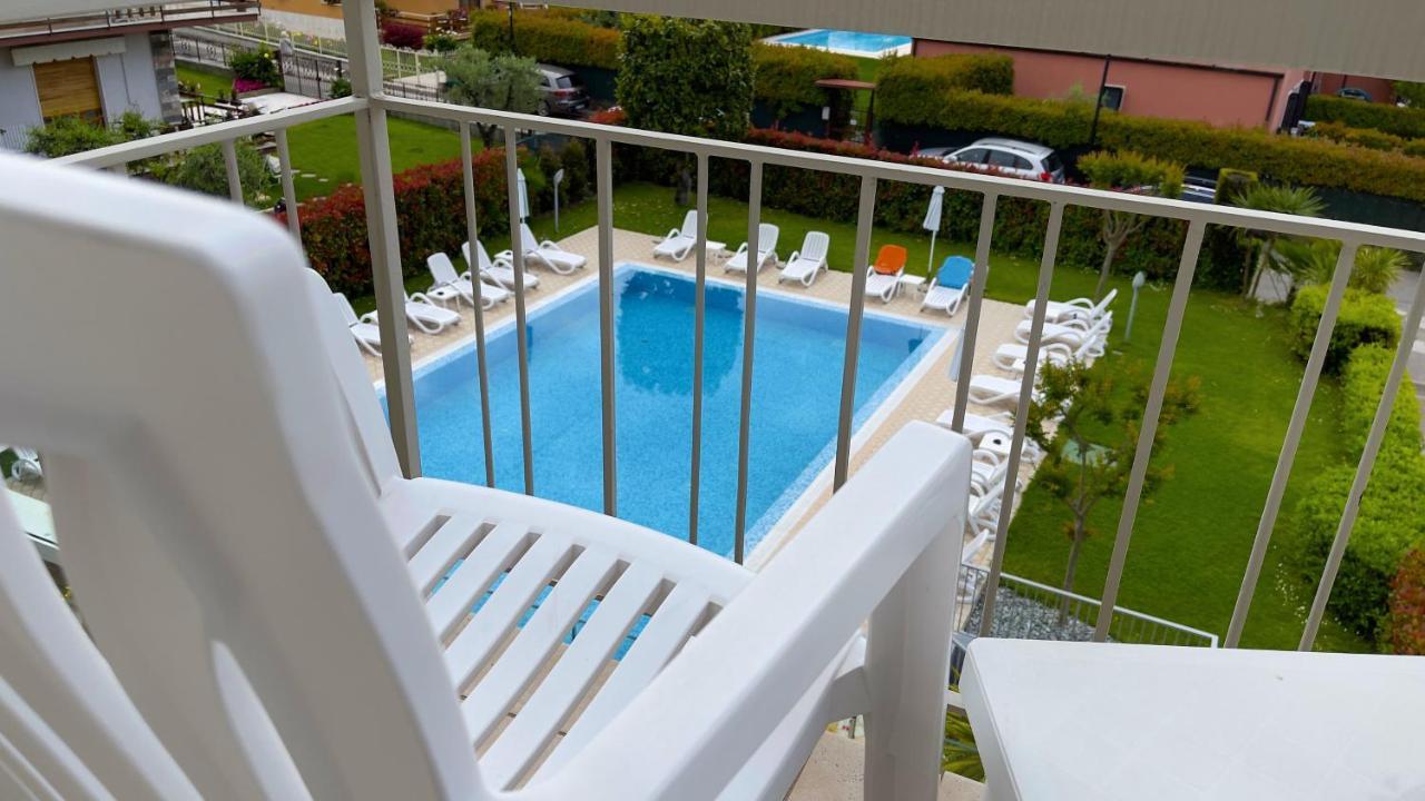 Hotel Paradiso Бардоліно Екстер'єр фото