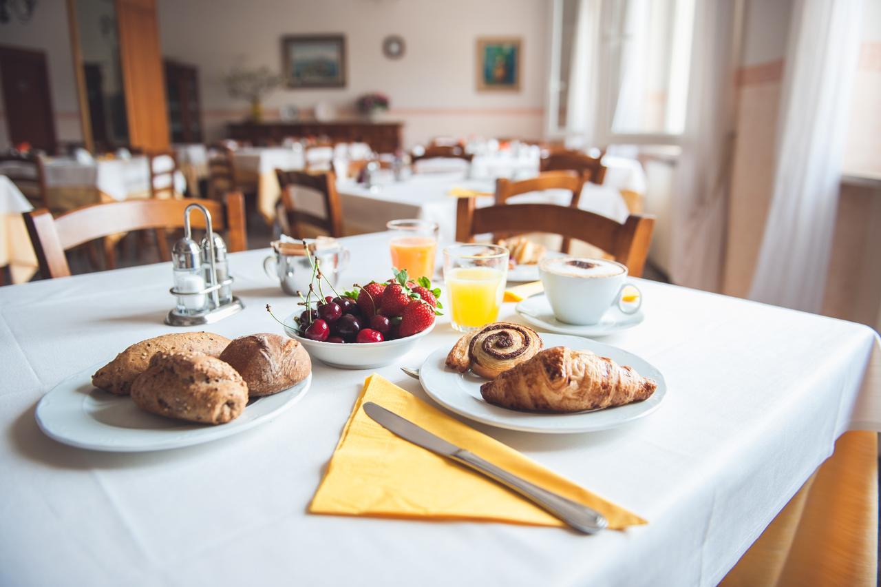 Hotel Paradiso Бардоліно Екстер'єр фото