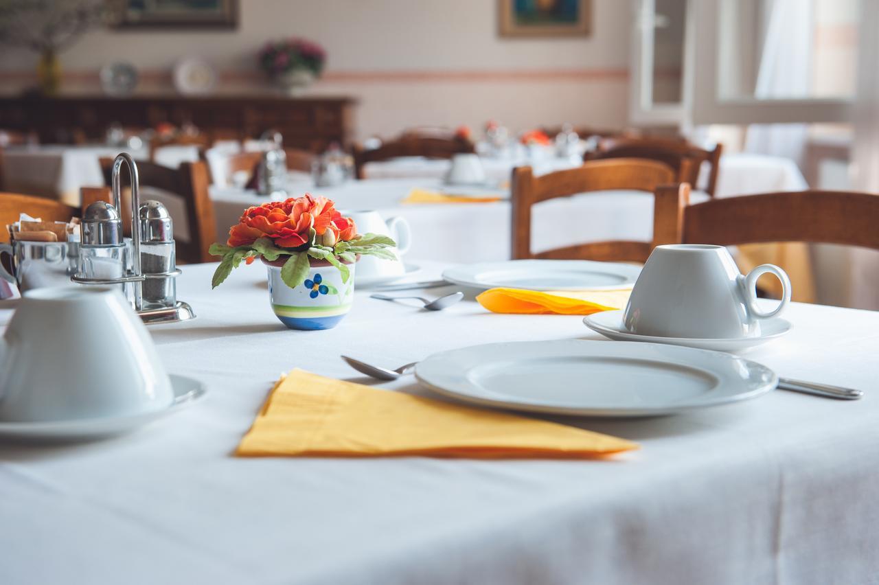 Hotel Paradiso Бардоліно Екстер'єр фото