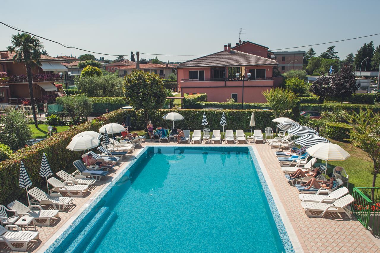 Hotel Paradiso Бардоліно Екстер'єр фото